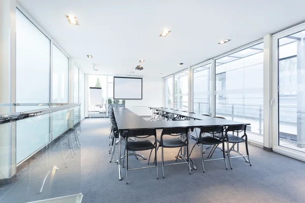 Moderne heldere conferentie kamer interieur — Stockfoto