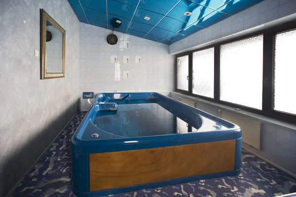 Big hydrotherapy tub in spa center — Stock Photo, Image