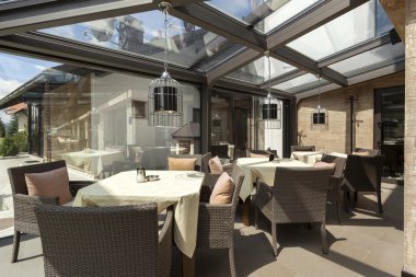 Modern Restoran İçi