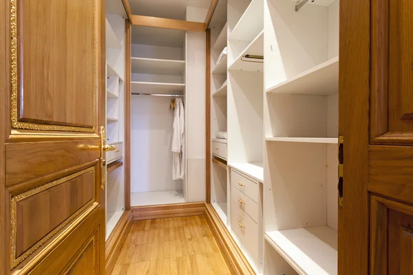 Walk-in closet interior — Stock Photo, Image