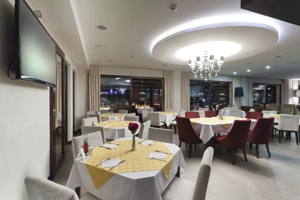 Elegante restaurante interior — Fotografia de Stock