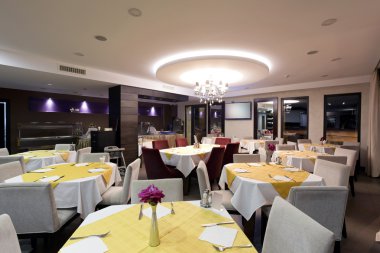 zarif Restoran iç