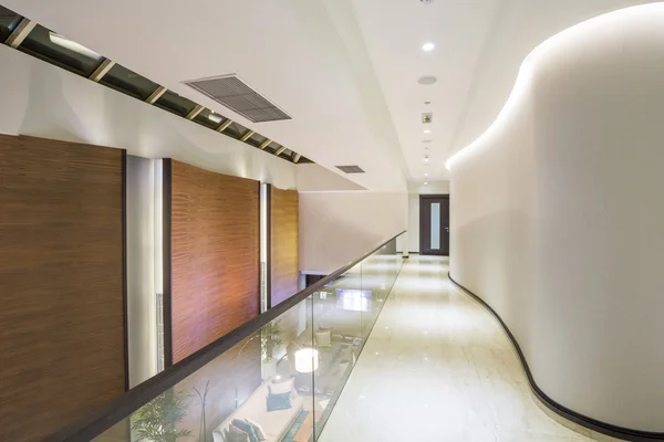 Corridor in luxury hotel — Stock Photo, Image