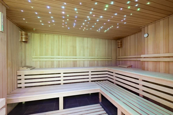 Sauna moderna com luzes ambiente — Fotografia de Stock