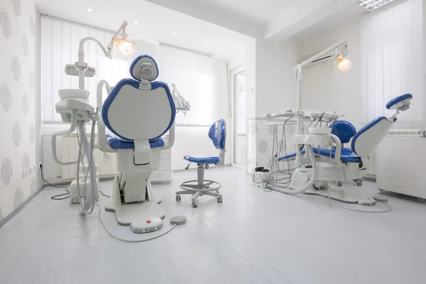 Moderno studio dentistico interno — Foto Stock