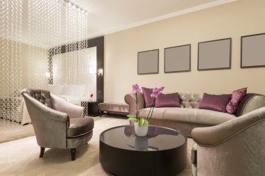 Modern oturma odası.