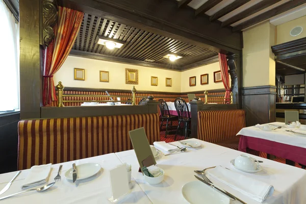 Rustiek restaurant interieur — Stockfoto