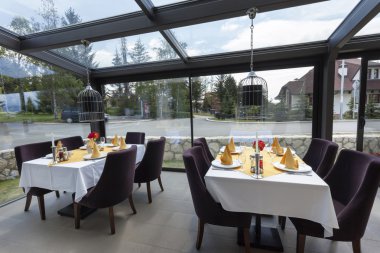 Modern Restoran İçi