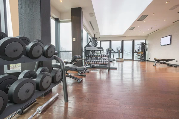 Modernt gym interiör — Stockfoto