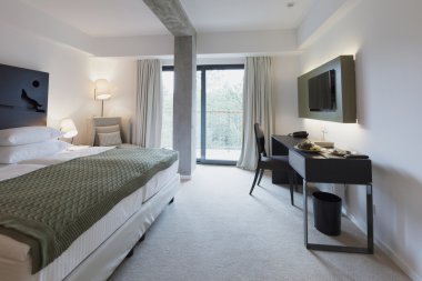 Modern otel odası iç mimarisi