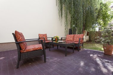 masa ve sandalyeler patio