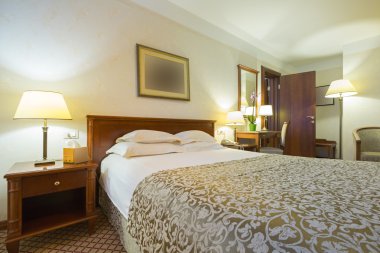 Klasik tarzı otel odası iç