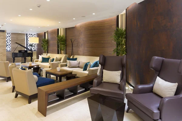 Eleganta hotel lobby interiör — Stockfoto