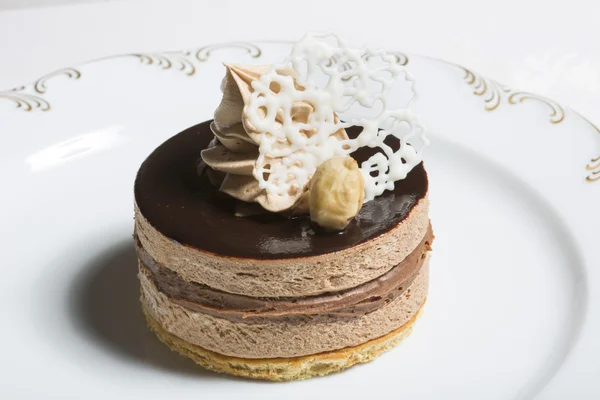 Gâteau au chocolat élégant — Photo