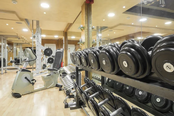 Novi Sad, Serbia - 03.11.2015. Best Western Prezident Hotel Gym — ストック写真