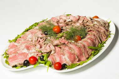 Roka ve kiraz domates ile carpaccio tabağı