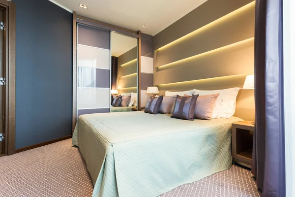 Modernes Hotelzimmer-Interieur — Stockfoto