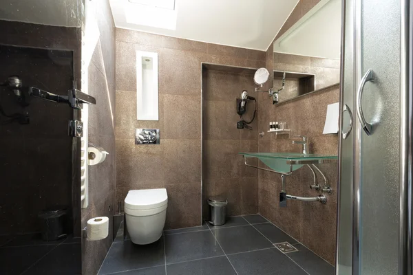 Moderno bagno interno dell'hotel — Foto Stock