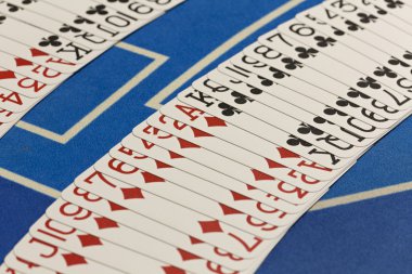 Kartlar masada casino kumar üzerine