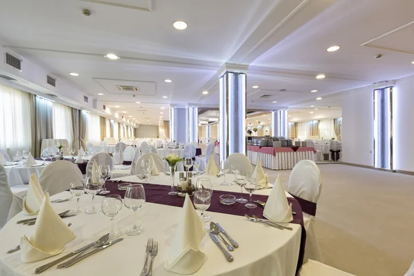 Elegant banquet hall inredning — Stockfoto