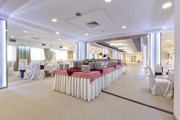 Elegant banquet hall inredning — Stockfoto