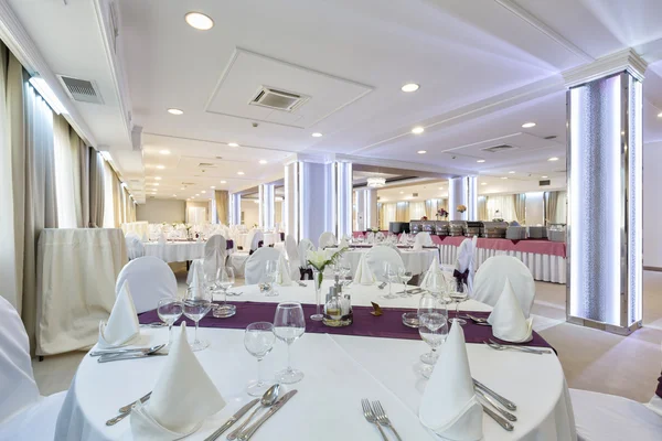 Elegant banquet hall inredning — Stockfoto