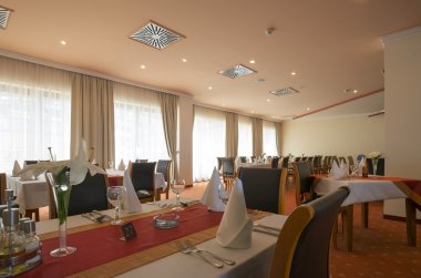 Zarif bir restoran iç