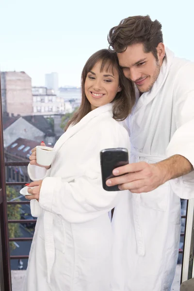 Par med selfie på morgonen — Stockfoto