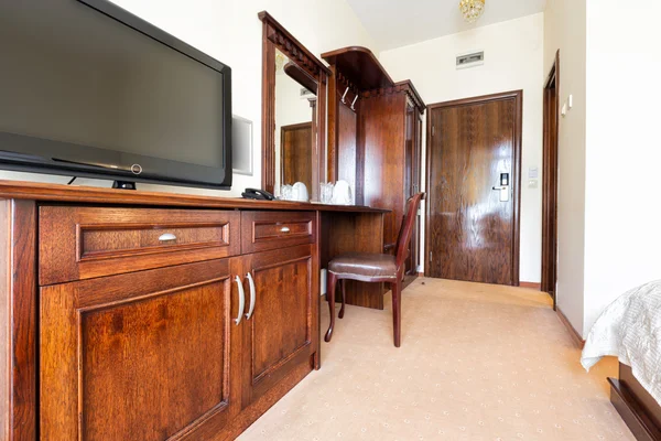 Classic styled hotel bedroom interior — Stock Photo, Image