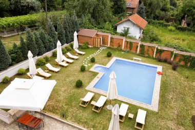 Otel Yüzme Havuzu havadan görünümü