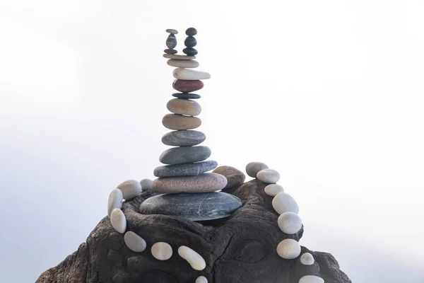 Kreative Perspektiven Und Ungewöhnliches Konzept Mit Zen Steinen — Stockfoto