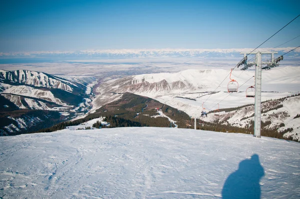 Widok ośrodka narciarskiego — Zdjęcie stockowe