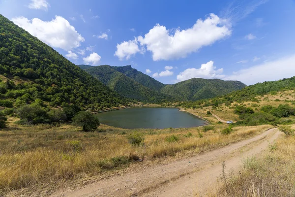 Lake in mountains — Stock Photo, Image