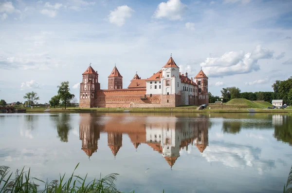 The Mirsky Castle Complex is a UNESCO World Heritage site in Bel — Stock Photo, Image