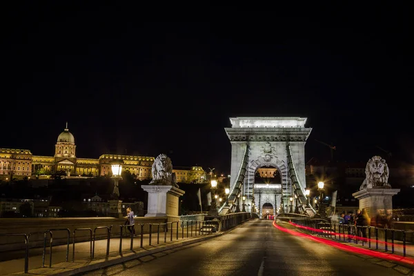 Chain Bridge Bro Som Sträcker Sig Över Donau Mellan Buda — Stockfoto