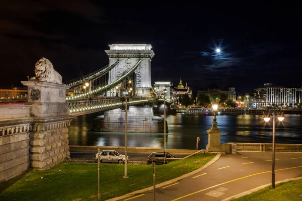 Chain Bridge Bro Som Sträcker Sig Över Donau Mellan Buda — Stockfoto