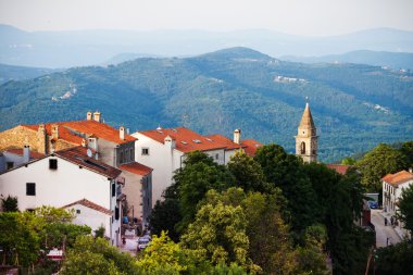 Motovun Hırvatistan 'ın orta Istria kentinde bir köydür.