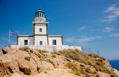 Yunanistan 'ın Santorini adasındaki Akrotiri deniz feneri, Avrupa' da (2019).