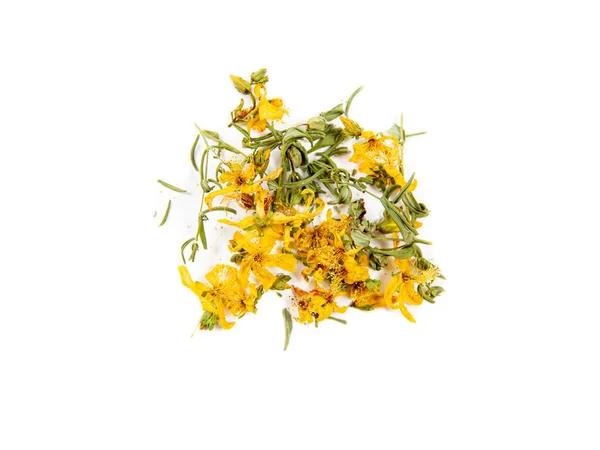 乾燥高ヨモギとして知られている乾燥高ヨモギの花や葉は白い背景に隔離されています 漢方薬の概念 — ストック写真