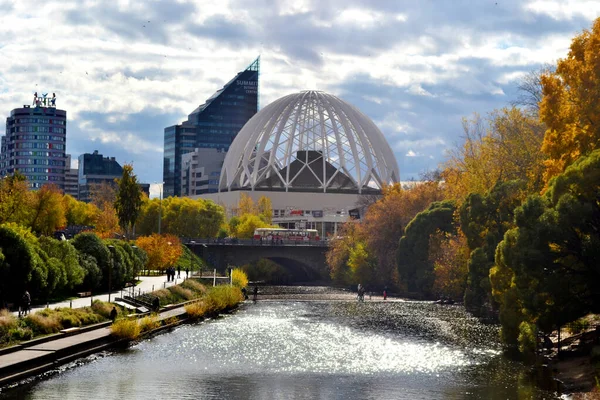 Staatszirkus Jekaterinburg Blick Von Der Brücke Über Den Fluss Iset — Stockfoto