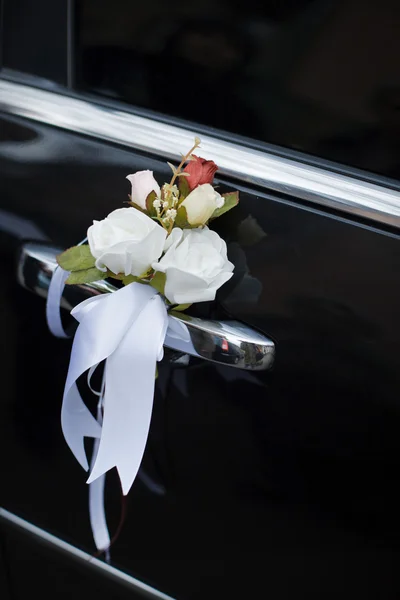 Auto da sposa decorato — Foto Stock