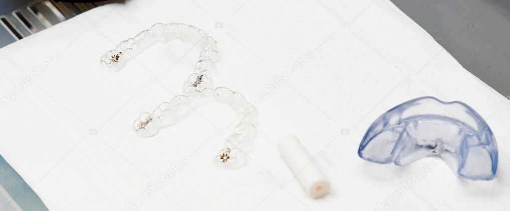 new dental equipments method for invisalign tooth plastic bracket retainer                               