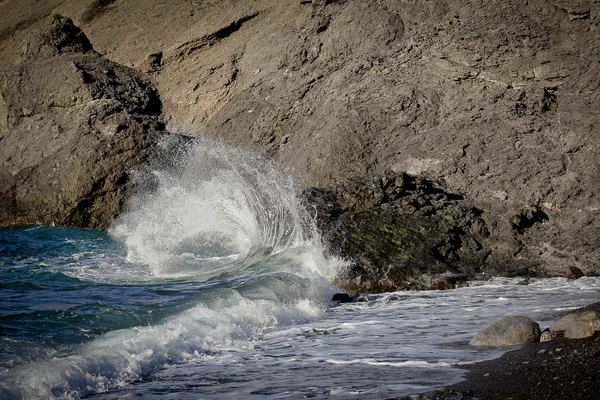 Onda do mar. Novo Mundo. Crimeia . — Fotografia de Stock