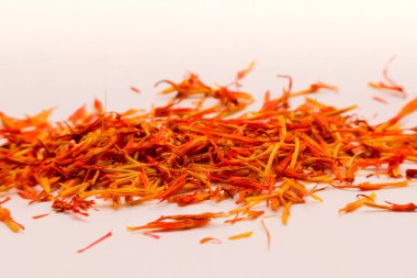 Safran baharatı. Sığ odak ile makro çekim