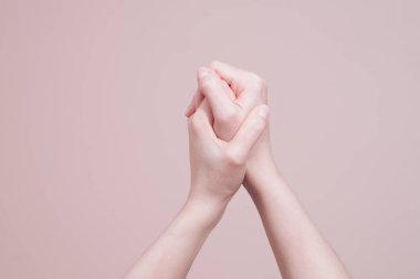 Dua eden eller. Kopya alanı ile el işaretleri iletişim kavramı