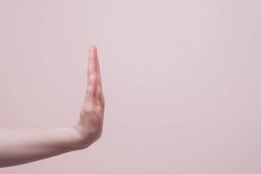 Kadın eli göstermiyor ve hareketi durdur, boşluğu kopyala