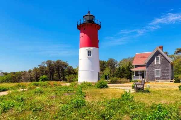 Le phare de Nauset est l'un des célèbres phares de Cape Cod, Massachusetts. — Photo
