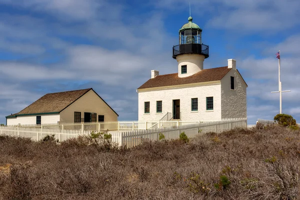 Point Loma Lighthouse op Cabrillo Nationaal Monument in San Diego, Californië — Stockfoto