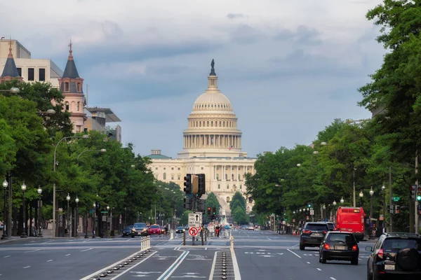 Hermosa Vista Del Capitolio Los Estados Unidos Desde Pennsylvania Avenue —  Fotos de Stock
