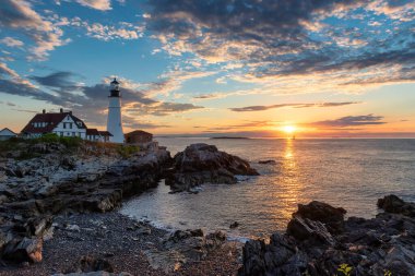 Portland Baş Feneri, Cape Elizabeth, New England, Maine, ABD 'de gün doğumunda.. 